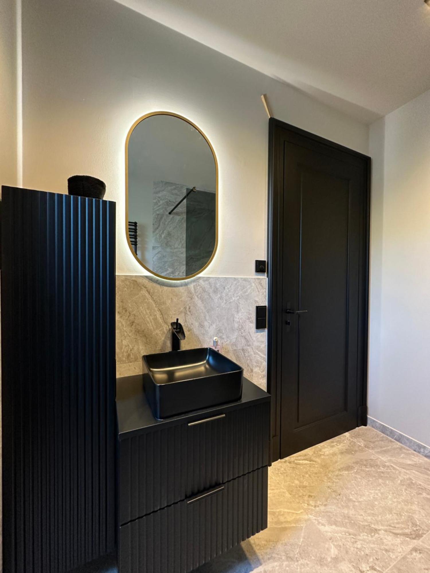 * Stadtvilla Plauen * * Aussergewoehnlich * 2 Zimmerwohnung * Zentrumsnah ภายนอก รูปภาพ