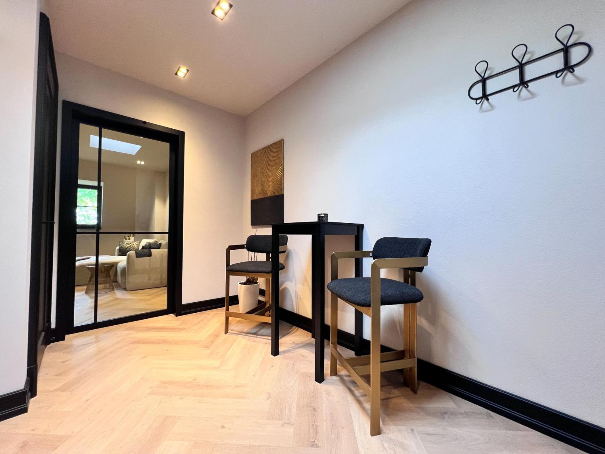 * Stadtvilla Plauen * * Aussergewoehnlich * 2 Zimmerwohnung * Zentrumsnah ภายนอก รูปภาพ