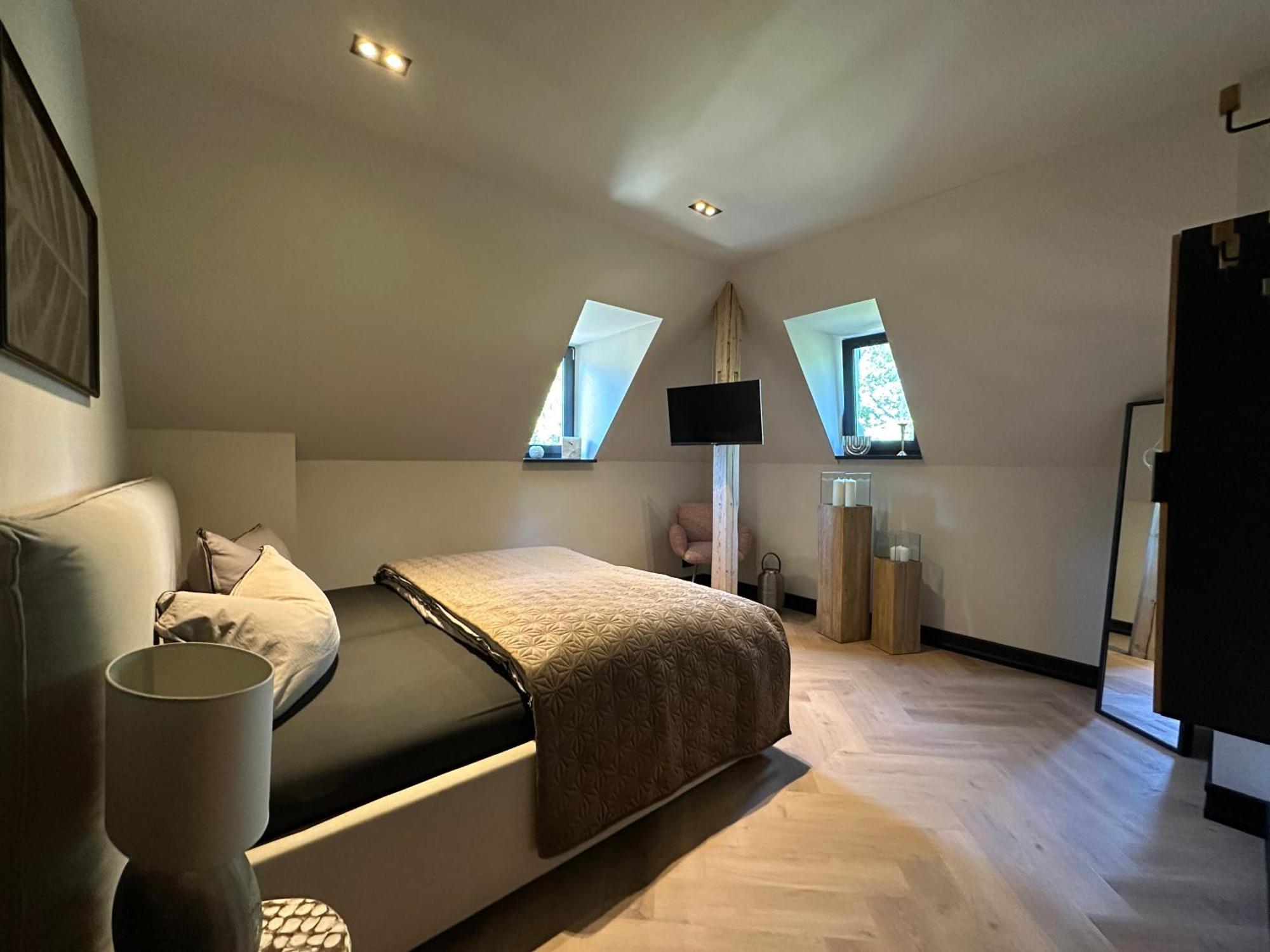 * Stadtvilla Plauen * * Aussergewoehnlich * 2 Zimmerwohnung * Zentrumsnah ภายนอก รูปภาพ