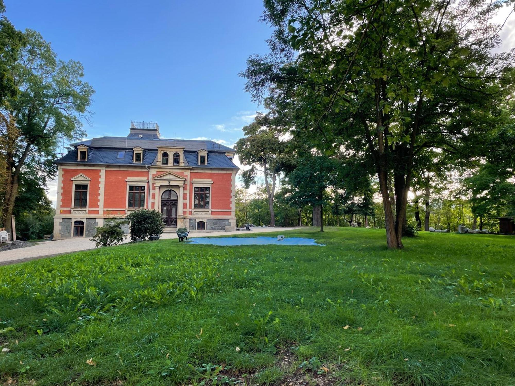 * Stadtvilla Plauen * * Aussergewoehnlich * 2 Zimmerwohnung * Zentrumsnah ภายนอก รูปภาพ